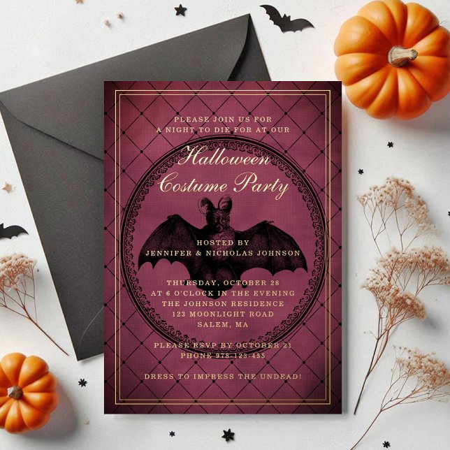 Burgundy Gothic Bat Halloween Party Folieneinladung (Burgundy Gothic Bat Halloween Costume Party Foil Invitation)