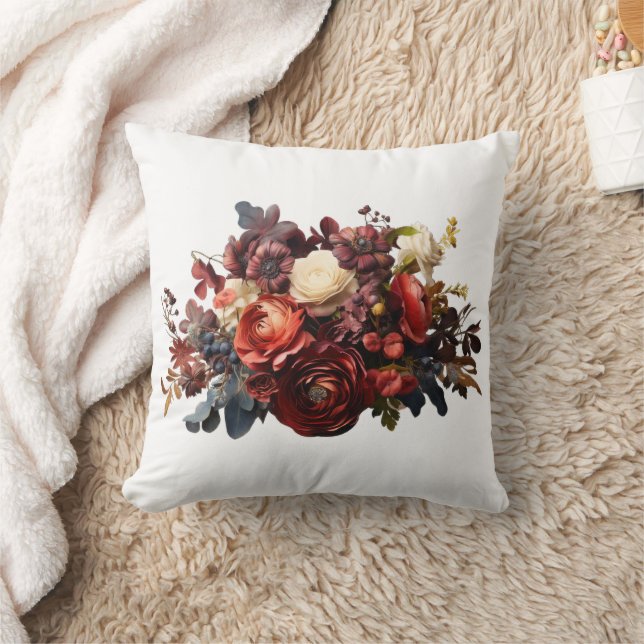 Burgundy Maroon Coral White Moody Floral Kissen (Decke)