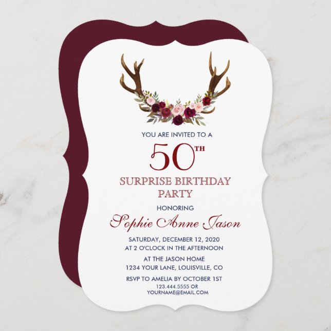 Burgundy Marsala Floral Antlers 50. Geburtstag Einladung (Vorne/Hinten)