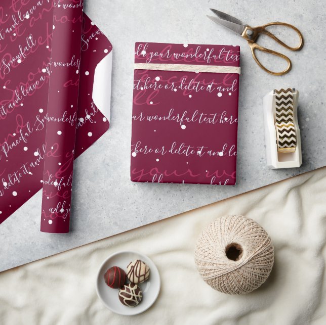 Burgundy Minimalistischer Skripttextschneefall Geschenkpapier (Kunsthandwerk)