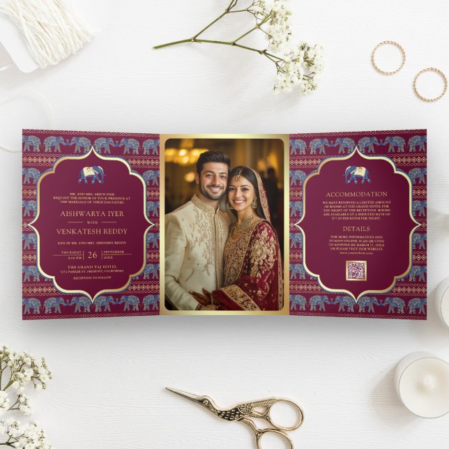 Burgundy Navy Blue Gold Elephant Indian Wedding Dreifach Gefaltete Einladung (Von Creator hochgeladen)