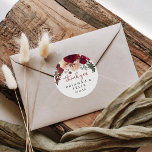 Burgundy Pink Floral Vielen Dank Gastgeschenk Hoch Runder Aufkleber<br><div class="desc">Dieser bordeauxrosa Blumenaufkleber mit Gastgeschenk Hochzeit-Klassiker ist perfekt für eine rustikale Hochzeit. Die Blume sind bordeauxrot, rosa, rot und grün, die künstlerische Schönheit wird inspiriert. Machen Sie den Aufkleber mit Ihren eigenen Namen, der Veranstaltung (falls zutreffend) und dem Datum versehen. Diese Aufkleber können einen Hochzeitsempfang, Brautparty oder jede Veranstaltung ergänzen!...</div>