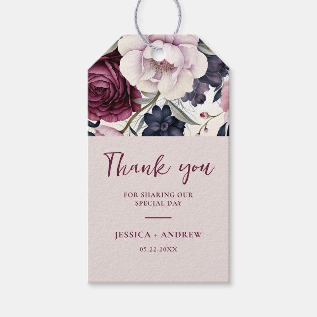 Burgundy Plum Lila Blumenwetter Hochzeit Geschenkanhänger (Vorderseite)