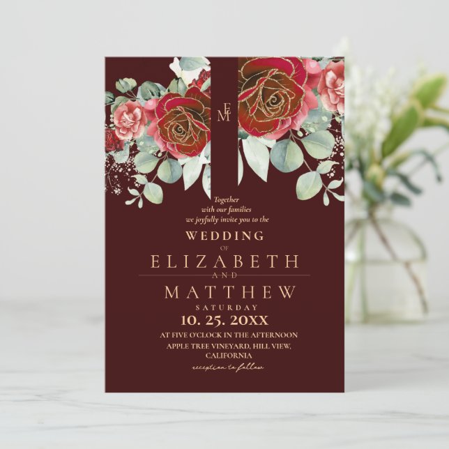 Burgundy Red and Gold Floral Modern Boho Wedding Einladung (Stehend Vorderseite)