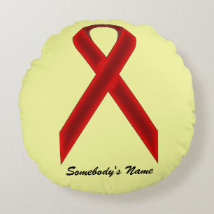 Burgundy Standard Ribbon von Kenneth Yoncich Rundes Kissen