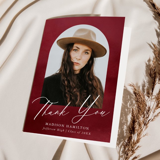 Burgundy Watercolor Arch Foto Abschluss Dankeskarte (Von Creator hochgeladen)