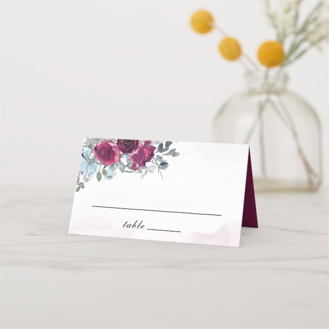 Burgundy White and Blue Rose Wedding Platzkarte (Vorderseite)