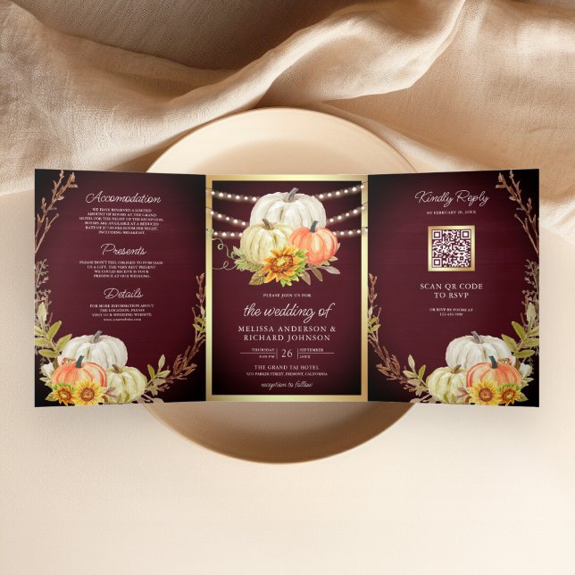 Burgundy Wood Sunflower Pumpkin QR Code Wedding Dreifach Gefaltete Einladung (Von Creator hochgeladen)