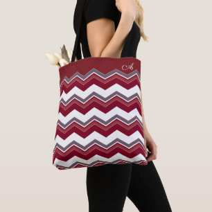Burgundy-Zickzack Muster mit Monogramm