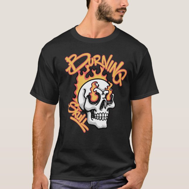 Burning Skull Streetwear T-Shirt (Vorderseite)