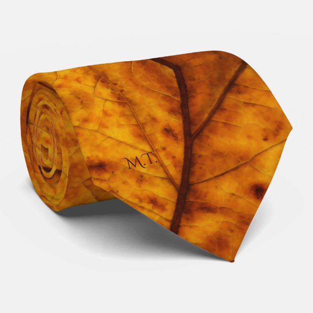 Burnt Orange Autumn Leaf Muster Wasserfarbe Krawatte (Gerollt)