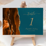 Burnt Orange Gold Agate Aquamarin Wedding Tischnummer<br><div class="desc">Der links Rand dieser eleganten,  modernen Hochzeitskarte mit einer farbenfrohen,  orangefarbenen Tischnummer,  die mit einem vergoldeten Imitat-Glitzer bestickt ist. Der anpassbare Text kombiniert goldfarbene Handschriften mit kursiven und kopperplate-Schriftart auf aquamarinem blauen Hintergrund.</div>