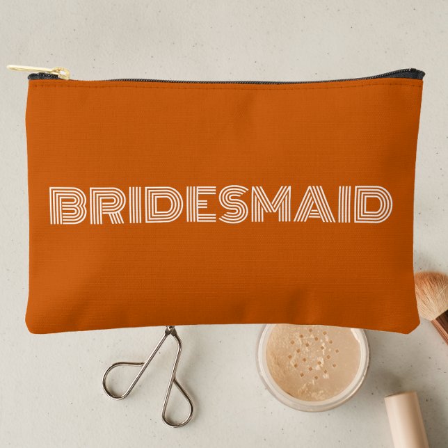 Burnt Orange Modern Typografie Bridesmaid Zubehörtasche (In Situ Makeup)
