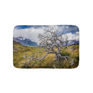 Burnt tree, Torres del Paine, Chile Badematte