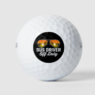 Busfahrer von der Sonnenbrille am letzten Schultag Golfball