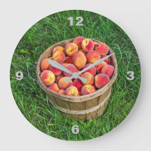 Bushel Basket of Fresh Peaches Große Wanduhr