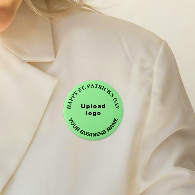 Business St. Patrick Gruß auf Light Green Round Button (Business name and logo with Happy Saint Patrick's Day greeting on light green round button.)