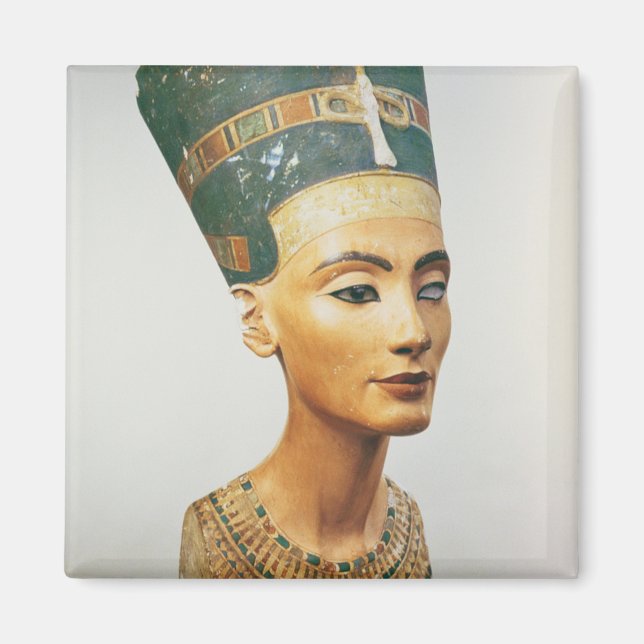 Büste von Königin Nefertiti, aus dem Studio des sc Magnet (Vorne)