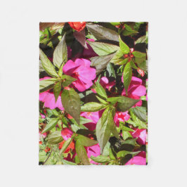 Busy Lizzie Pink und Green Fleecedecke