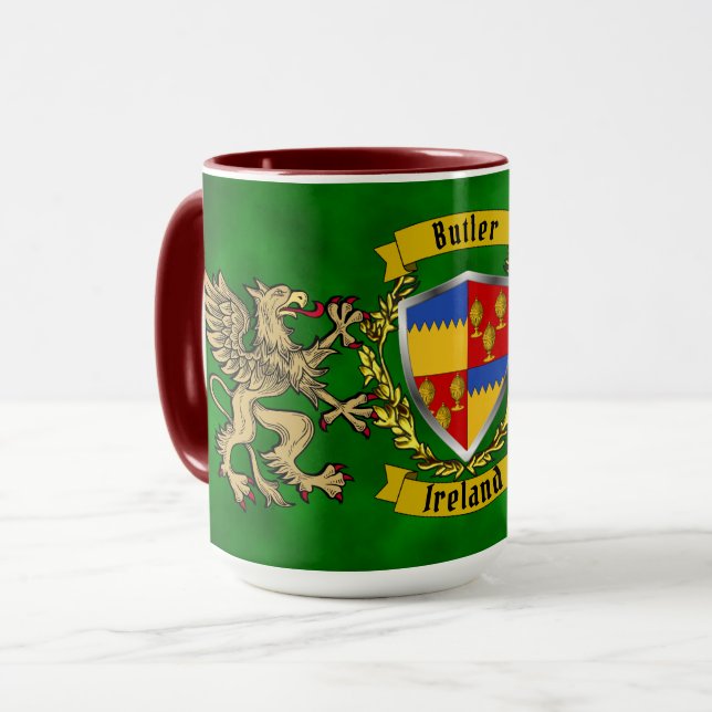 Butler Irish Shield & Griffins Personalisiert Tasse (Vorderseite Links)