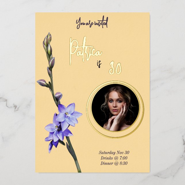 Butter Gelb & Lilac SunOrchid Foto Geburtstag Folieneinladung (Vorderseite)