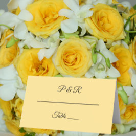 Butter Yellow Einfache, stilisierte Script-Hochzei Platzkarte