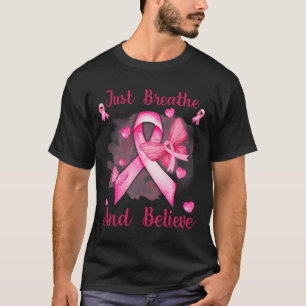 Butterfly Breathe und Glaube an Brustkrebs T-Shirt
