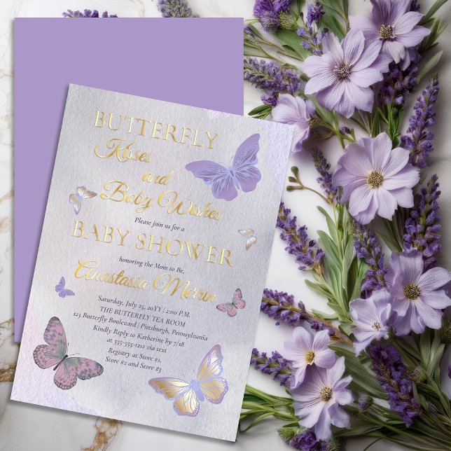 Butterfly Kisses and Baby Wish Girl Baby Shower Folieneinladung (Butterfly Kisses and Baby Wishes Girl Baby Shower Lavender and Gold Foil Invitation)
