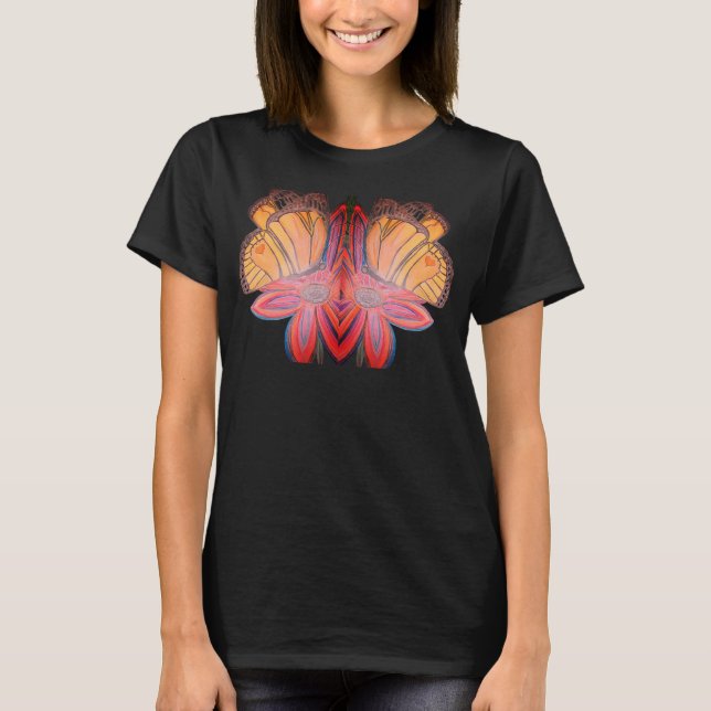 Butterfly landing on flower beautiful T-Shirt (Vorderseite)