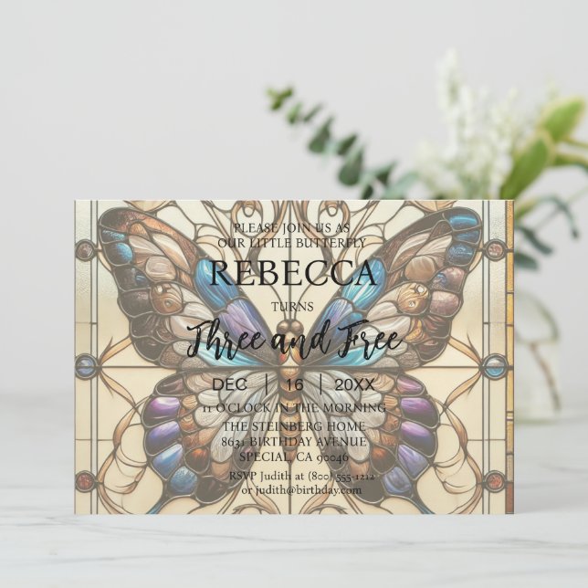 Butterfly Three und kostenlose Einladungen zum Geb (Stehend Vorderseite)