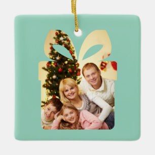 Buttergelber und grüner Wasserfarben-Weihnachtsbau Keramikornament
