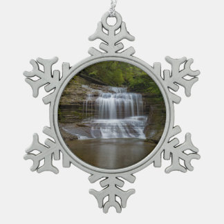Buttermilk Falls Wasserfälle in Ithaca New York Schneeflocken Zinn-Ornament