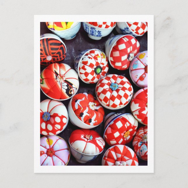 Button Cushions: Nagoya, Japan Postkarte (Vorderseite)