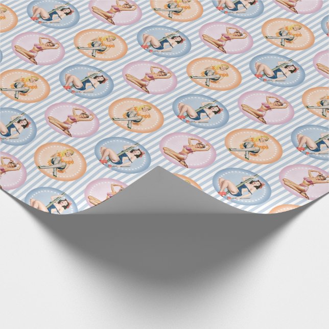 Button Up Ladys - Retro Models Pinups Geschenkpapier (Ecke)