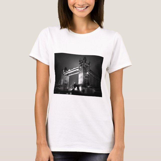 BW Black & White London Tower Bridge T-Shirt (Vorderseite)