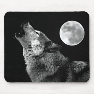 BW-Wolf, der am Mond heult Mousepad