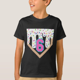 Bysebyll Drip 6. Geburtstag Home Plate Jungen Juge T-Shirt