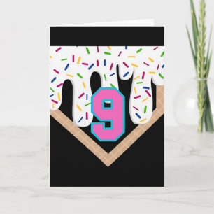 Bysebyll Drip 9. Geburtstag Home Plate Jungen Juge Karte