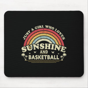 Bysketbyll . Ein Mädchen, das Sonnenschein und Bas Mousepad