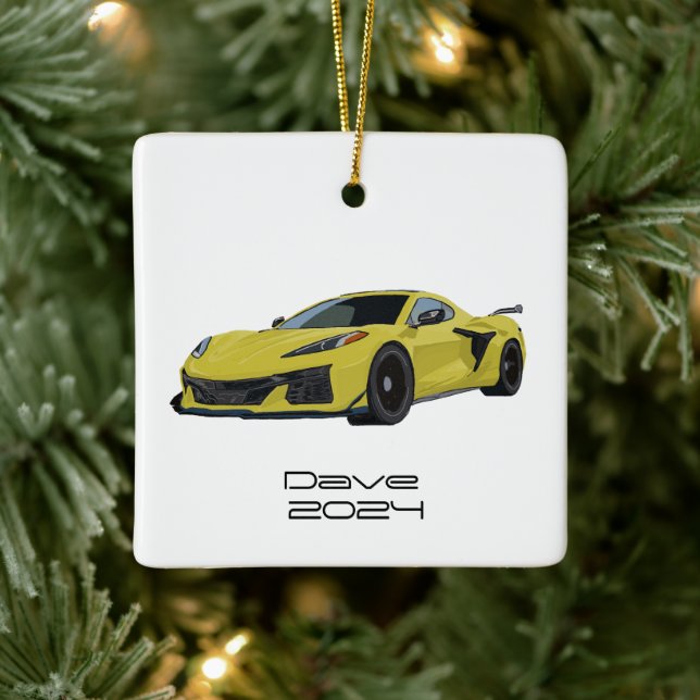 C8 Corvette Sportwagen Gelb Handgezeichnet Keramikornament (Baum)