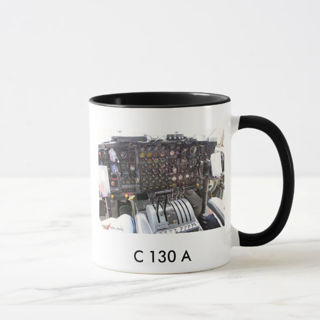 C-130A Cockpit, C 130 A Tasse (Rechts)