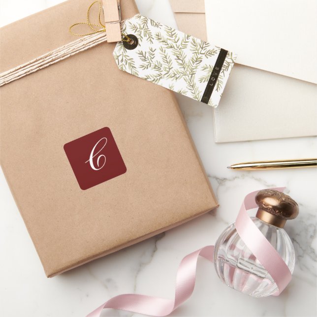 C Monogram, White on Maroon, Quadratischer Aufkleber (Schenken)