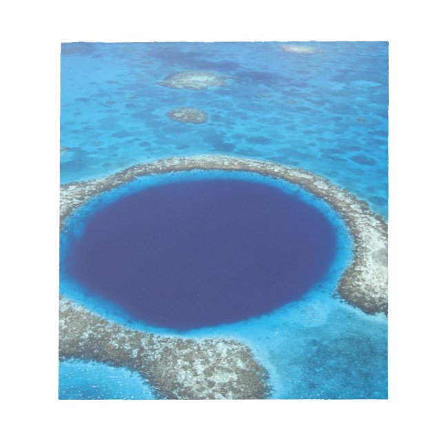 CA, Belize. Luftbild des Blauen Lochs (Durchmesser Notizblock (Vorderseite)