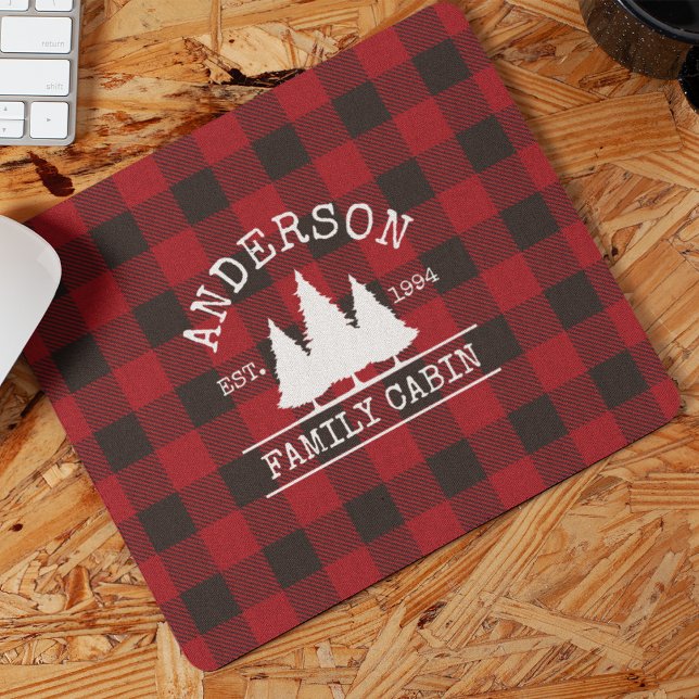 Cabin Familienname Red Buffalo Kariert Mousepad (Customize to change text size or text style.)