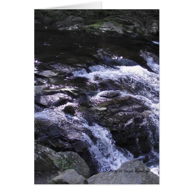 Cades Bucht-Gebirgsstrom (Vorne)