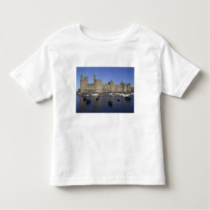 Caernarfon Castle, Gwynedd, Wales (RF) Kleinkind T-shirt