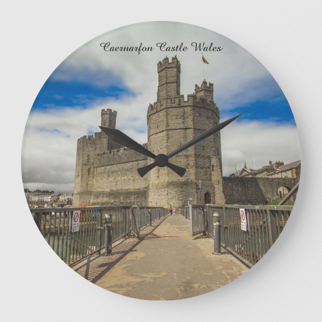 Caernarfon Castle Wales Große Wanduhr (Vorderseite)
