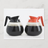 Caf. und Decaf. Kaffeeköpfe auf Weiß.