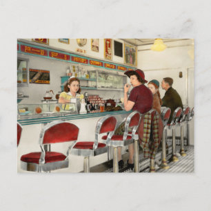 Cafe - Das lokale Hangout 1941 Postkarte