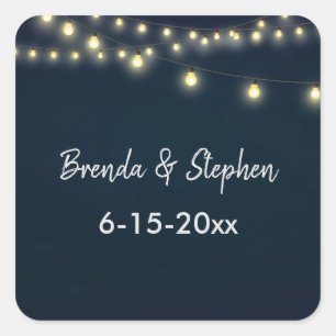 Cafe Lights Bridge and Groom with Wedding Date Quadratischer Aufkleber